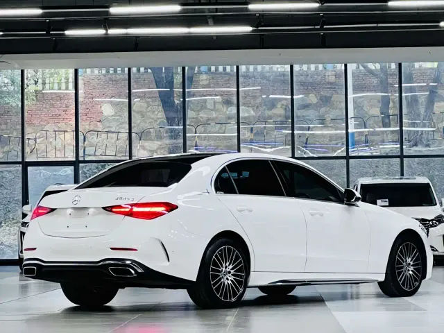 Mercedes-Benz C-Class — Фото автомобиля 7