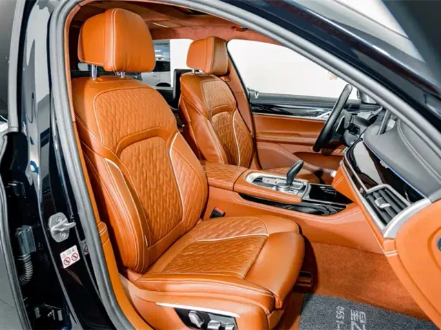 BMW 7 Series — Фото автомобиля 22