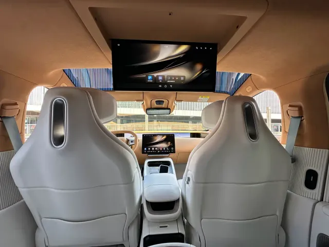 Avatr 12 — Фото автомобиля 17