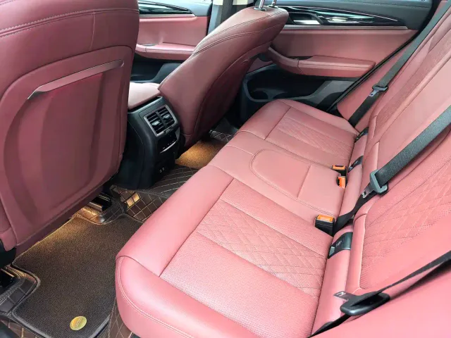 BMW iX3 — Фото автомобиля 6
