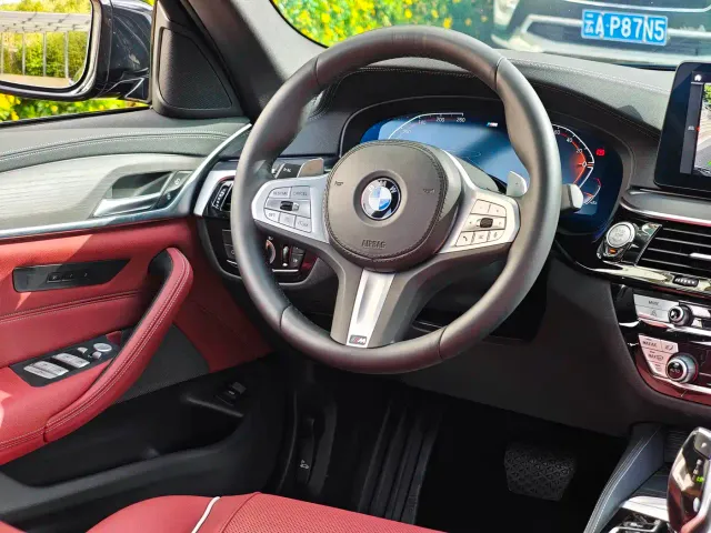 BMW 5 Series — Фото автомобиля 19