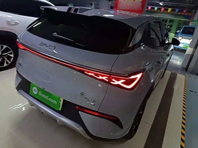 BYD Yuan PLUS — Фото автомобиля 6