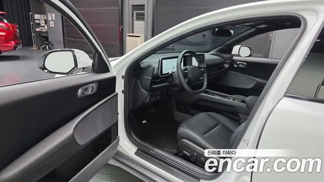 Hyundai Ioniq 6 — Фото автомобиля 10