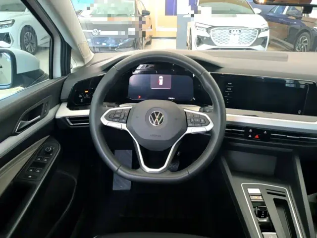 Volkswagen Golf — Фото автомобиля 10