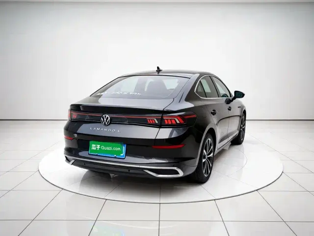 Volkswagen Lamando — Фото автомобиля 6