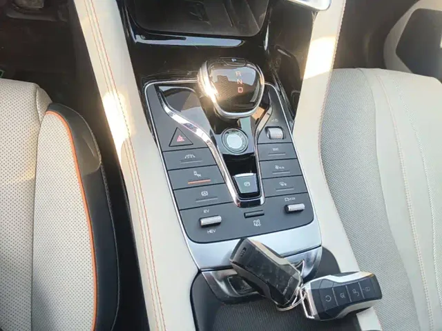 BYD Song PLUS — Фото автомобиля 13
