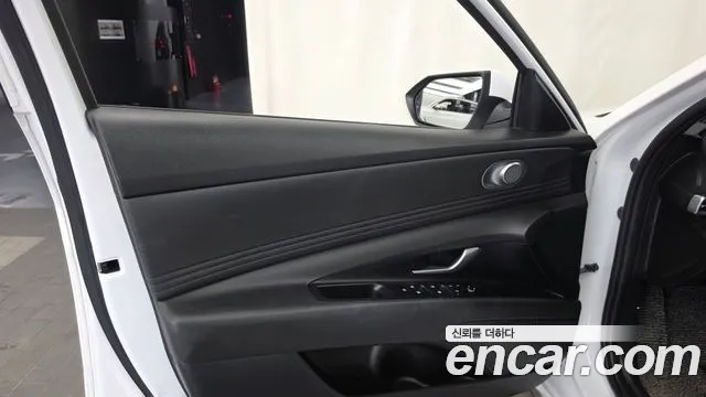 Hyundai AVANTE Новый Avante (CN7) — Фото автомобиля 24