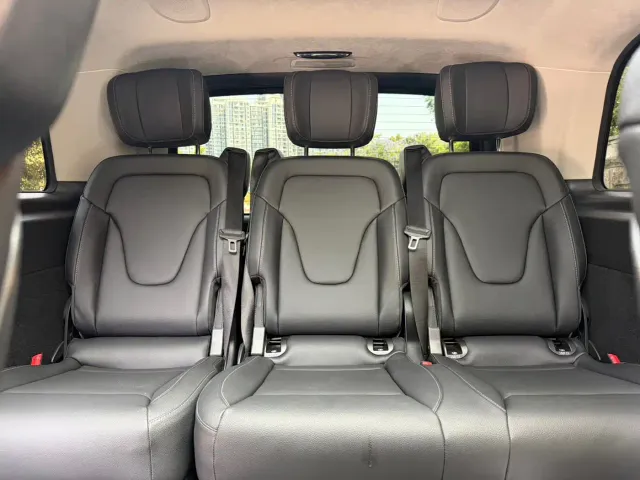 Mercedes-Benz V-Class — Фото автомобиля 21