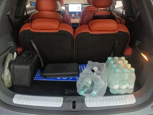 Dongfeng eπ 008 — Фото автомобиля 4