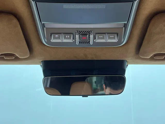 iCAR V27 — Фото автомобиля 23