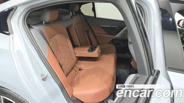 BMW 5-Series 5 серия (G60) 530i xDrive M Sport — Фото автомобиля 10