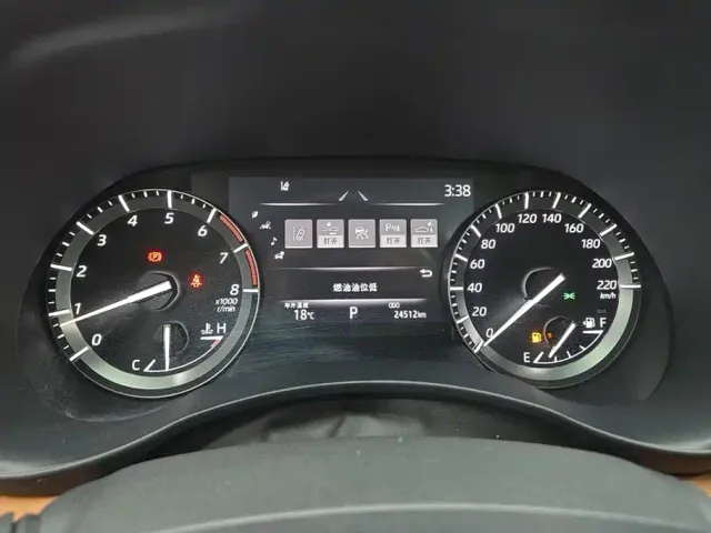 Toyota Highlander — Фото автомобиля 14