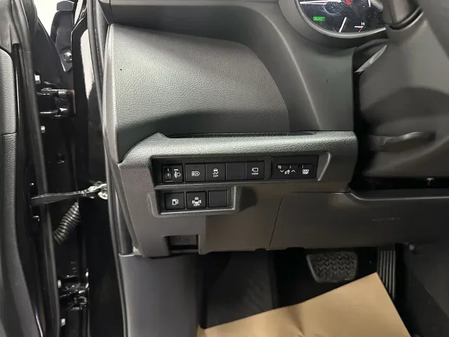Toyota Sienna — Фото автомобиля 6