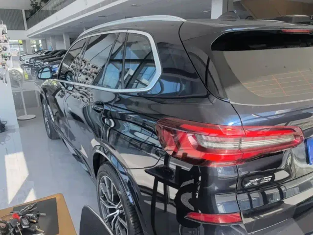 BMW X5 — Фото автомобиля 22