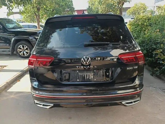 Volkswagen Tiguan L — Фото автомобиля 5