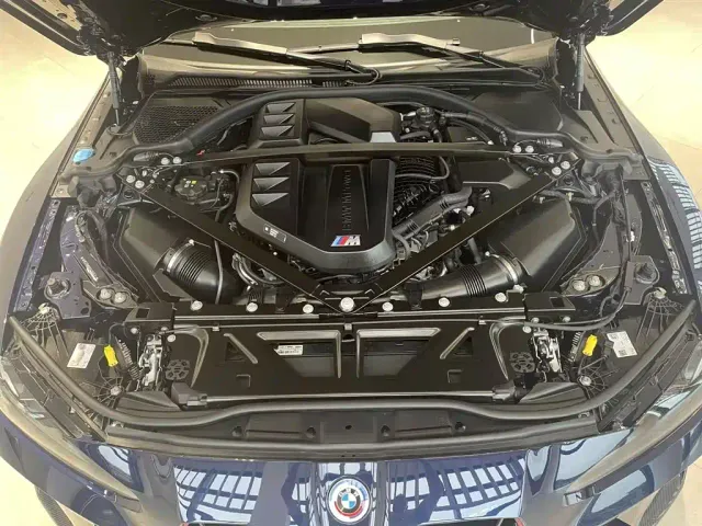 BMW M4 — Фото автомобиля 17