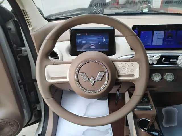 Wuling Hongguang Mini EV — Фото автомобиля 10