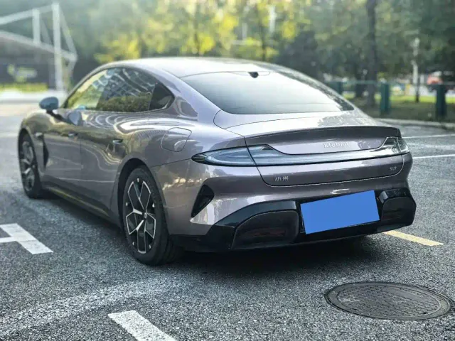 Xiaomi SU7 — Фото автомобиля 13