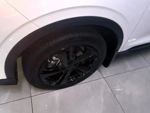 Geely Binyue — Фото автомобиля 17
