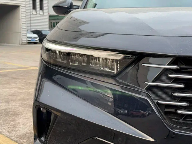 Honda Accord — Фото автомобиля 3