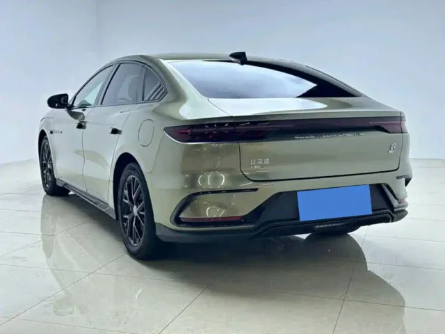 BYD Han — Фото автомобиля 6