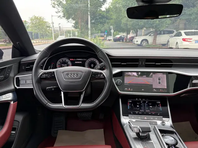 Audi A7L — Фото автомобиля 11