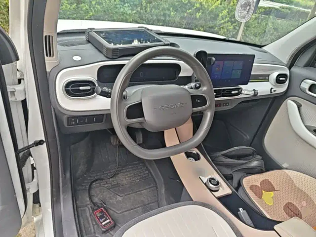 Geely Panda — Фото автомобиля 9