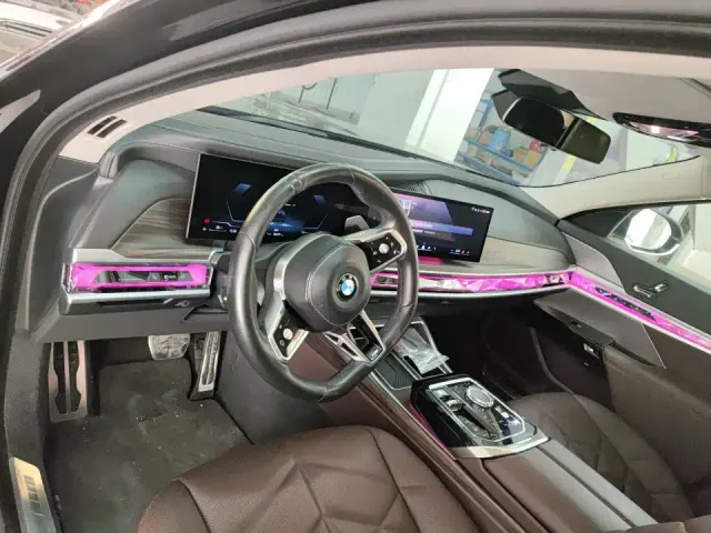 BMW 7 Series — Фото автомобиля 5