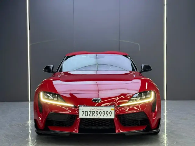 Toyota Supra — Фото автомобиля 2