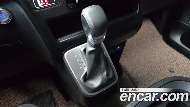 Hyundai Staria — Фото автомобиля 9