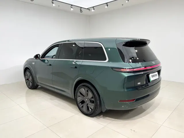 Li Auto L9 — Фото автомобиля 4