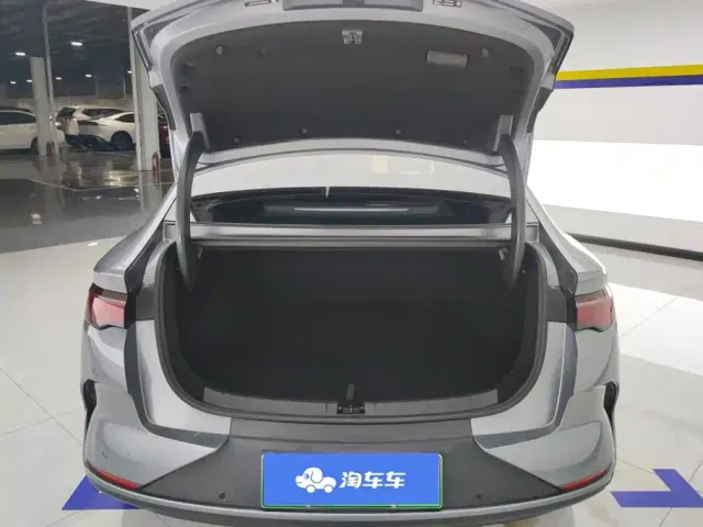 BYD Qin L — Фото автомобиля 4