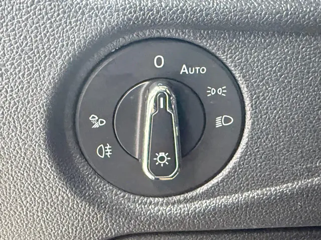 Volkswagen Passat — Фото автомобиля 13