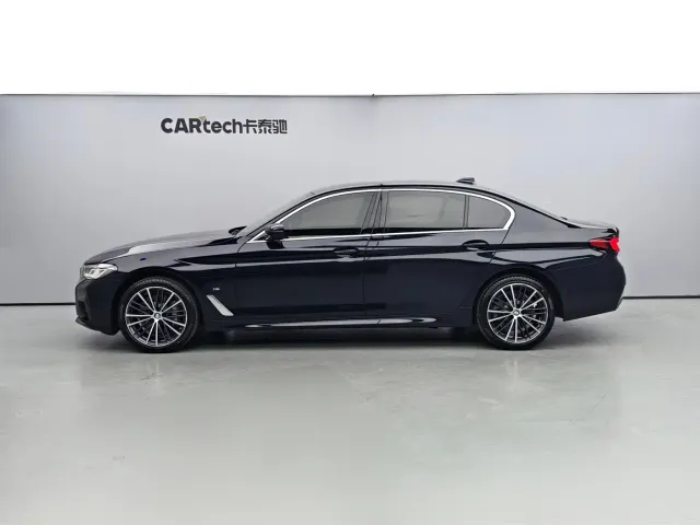 BMW 5 Series — Фото автомобиля 2