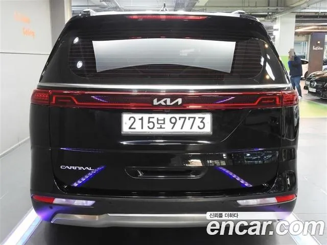 Kia Canival Carnival 4 поколение 9 мест Signature — Фото автомобиля 4