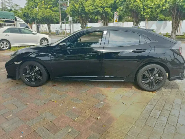 Honda Civic — Фото автомобиля 3