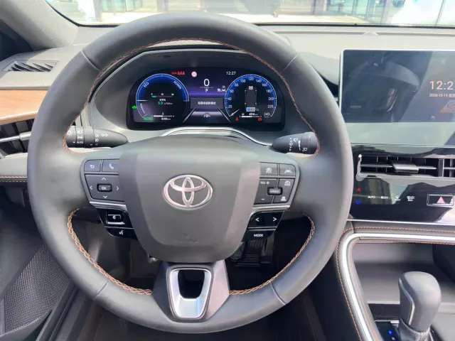 Toyota Avalon — Фото автомобиля 12