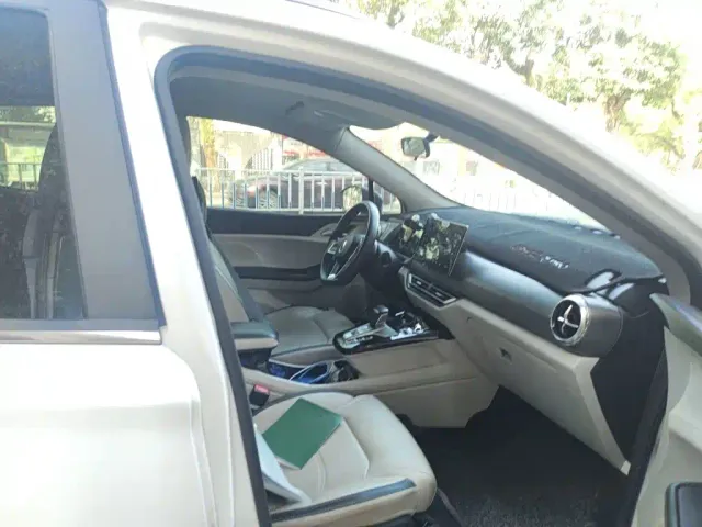 BYD Yuan Pro — Фото автомобиля 17