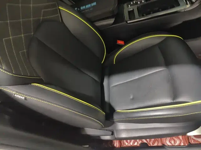 Roewe RX5 — Фото автомобиля 24