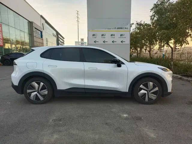 Deepal S05 — Фото автомобиля 2