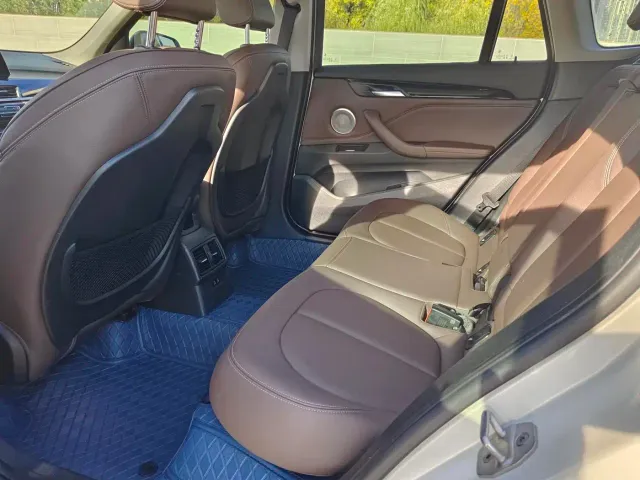 BMW X1 — Фото автомобиля 10