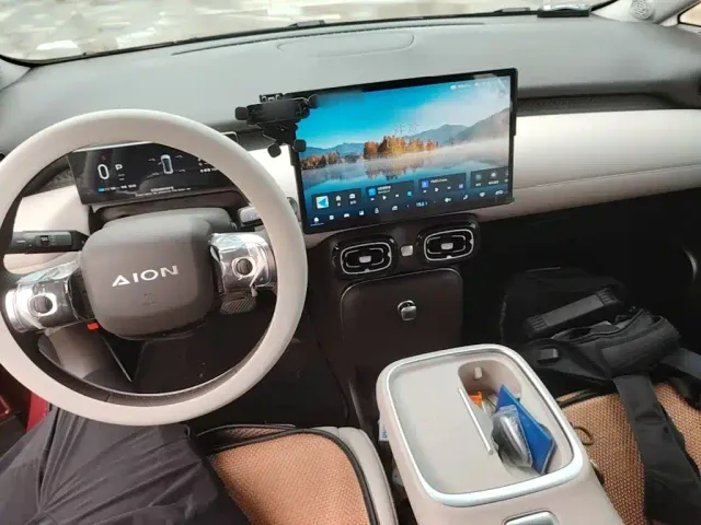 GAC Aion UT — Фото автомобиля 9