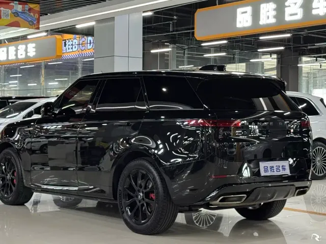 Land Rover Range Rover Sport — Фото автомобиля 4