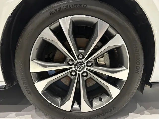 Toyota Granvia — Фото автомобиля 22
