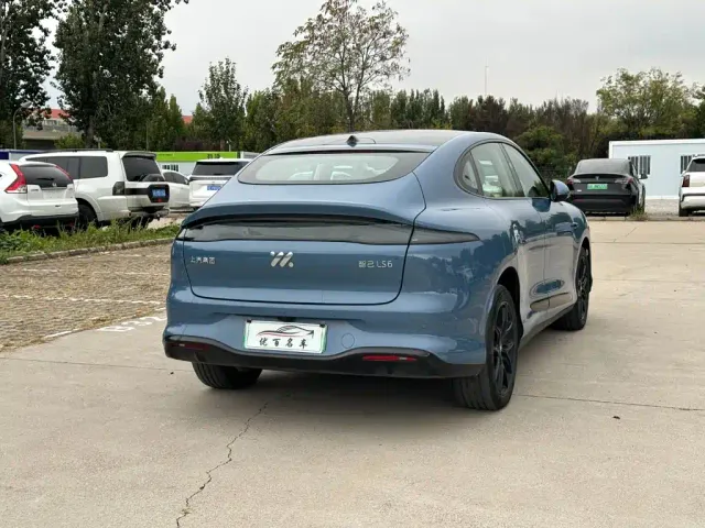 IM Motors LS6 — Фото автомобиля 6