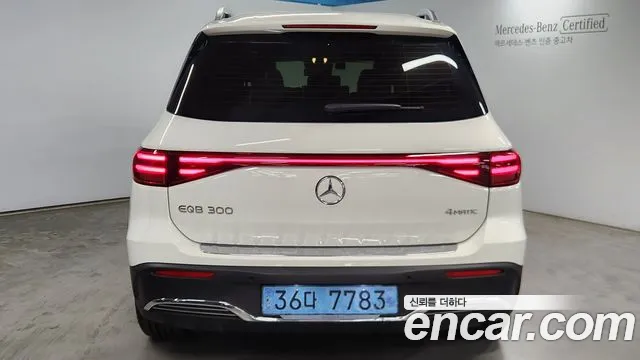 Mercedes-Benz EQB — Фото автомобиля 4