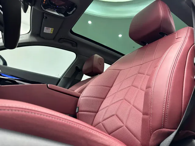 BMW 5 Series — Фото автомобиля 11