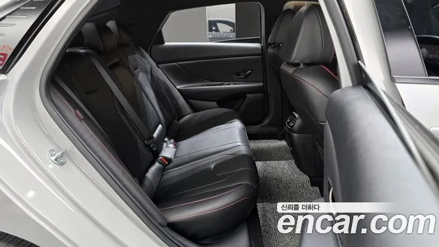Hyundai AVANTE Новый Avante (CN7) — Фото автомобиля 12