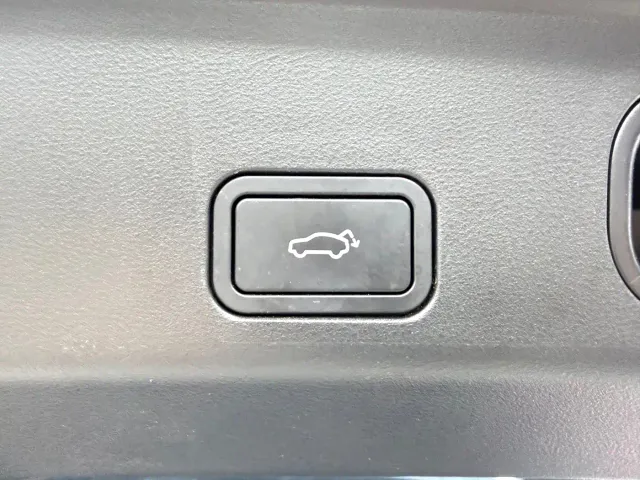 Geely Boyue L — Фото автомобиля 18