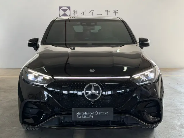 Mercedes-Benz EQE SUV — Фото автомобиля 3